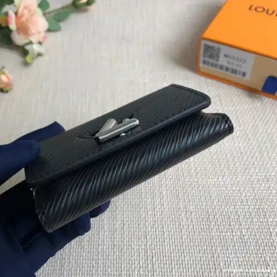 Official oldcobbler LOUIS VUITTON TWIST WALLET 0627